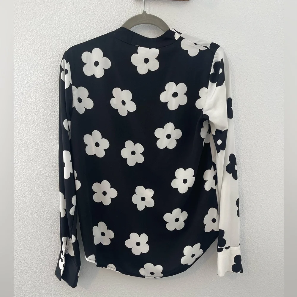 Floral Faux Wrap Blouse in Black and White - Picture 5 of 5